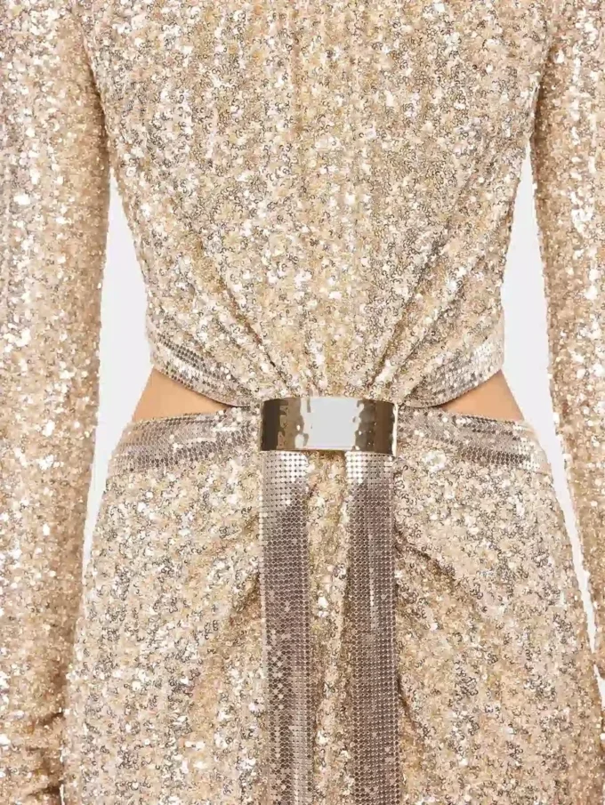 Abito lungo in rete e paillettes