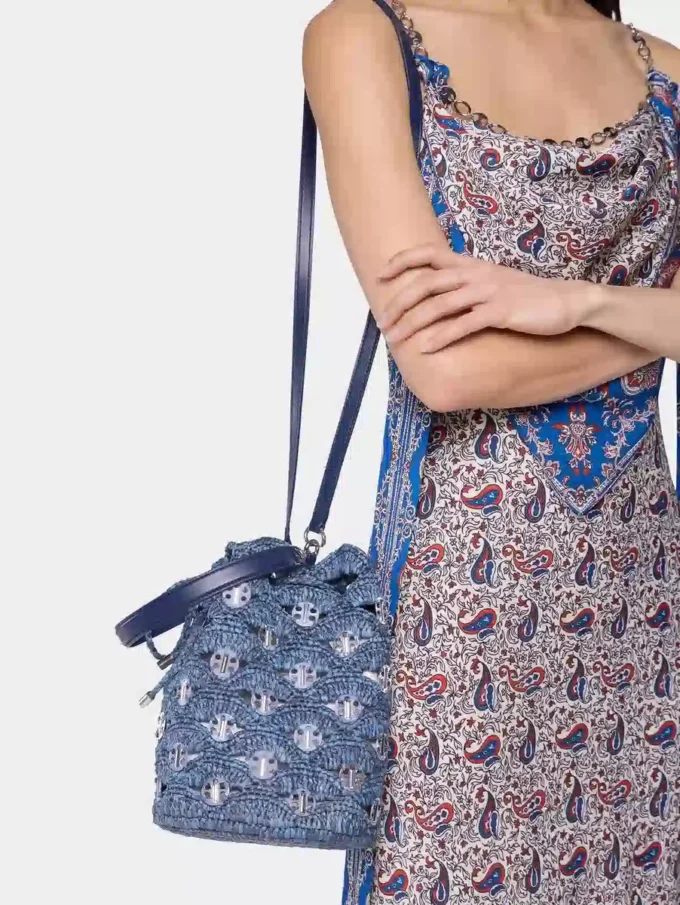 Borsa a secchiello in rafia blu denim Borsa a secchiello in rafia blu denim