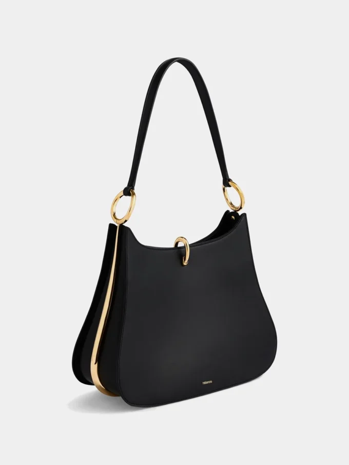 Borsa in pelle con anelli grandi