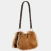 Borsa in pelle con piccoli anelli
