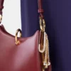 Borsa in pelle con piccolo anello