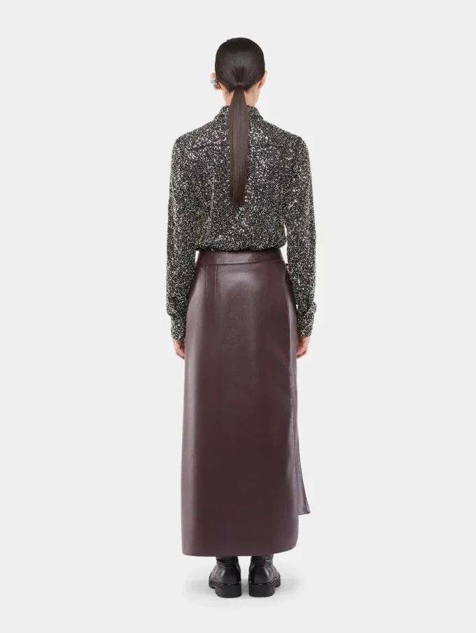 Camicia in crêpe con dettagli ricamati con paillettes