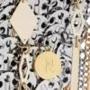 Iconica borsa Moon del 1969 in argento assemblata con pampilles metalliche