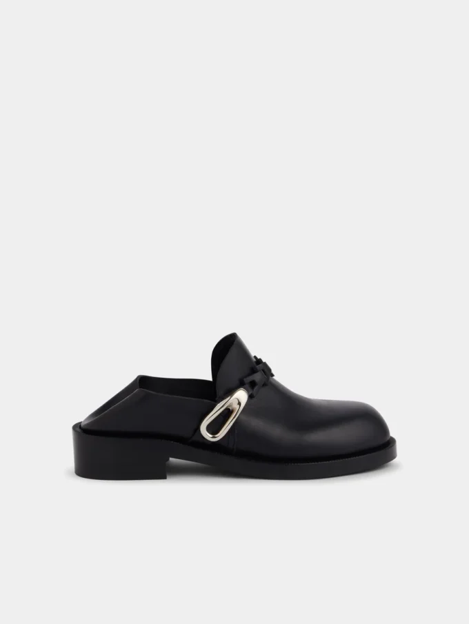 Mules nere in pelle liscia
