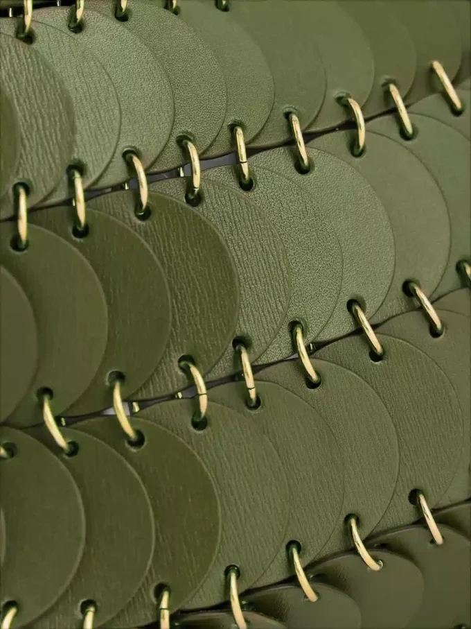 Pochette da spalla Paco color cachi in pelle di vitello