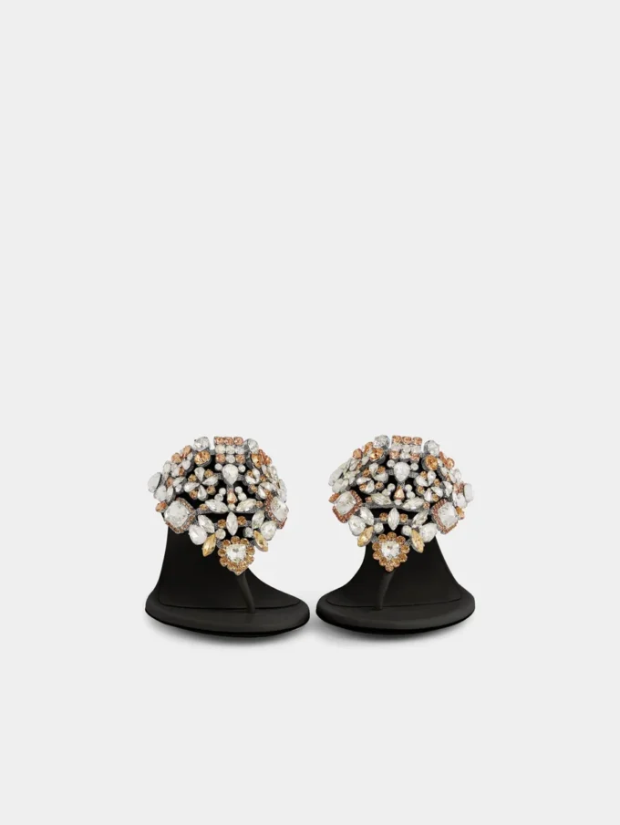 Sandali con tacco basso e strass