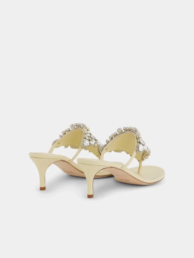 Sandali con tacco basso e strass
