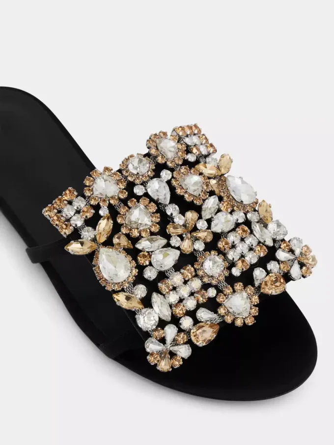 Sandali piatti con strass