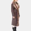 Trench con bordi in pelliccia sintetica
